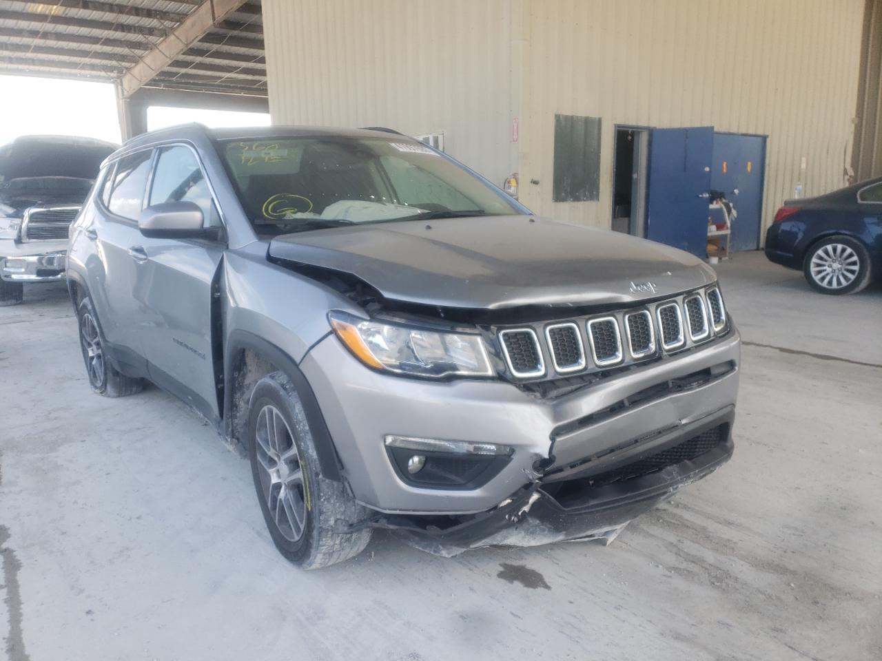 JEEP COMPASS LA 2020 with VIN 3C4NJCBB8LT231318 - Photo from auction