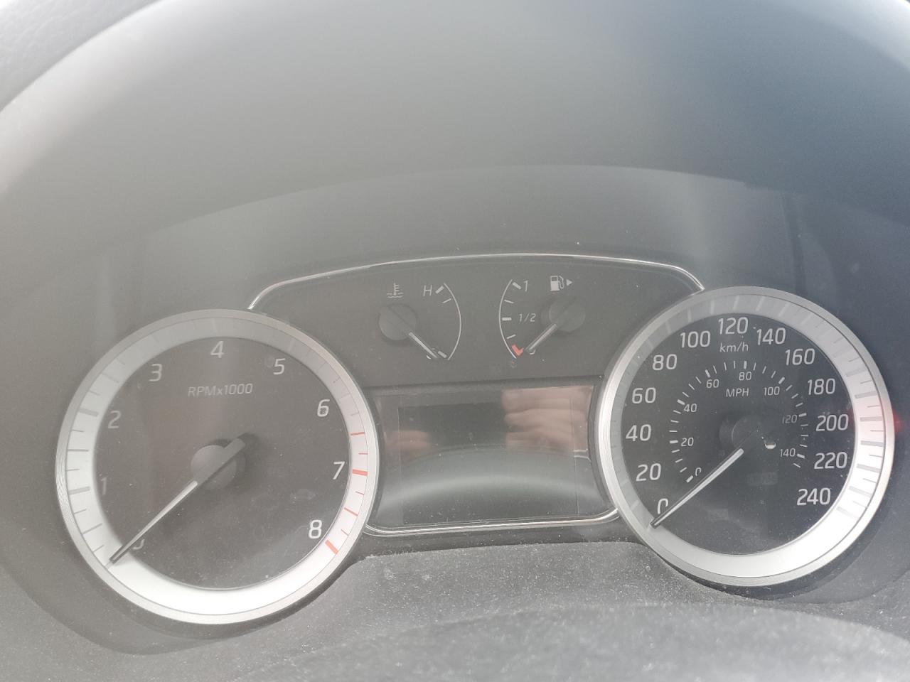 Photo 8 from auction – 2013 NISSAN SENTRA S with VIN 3N1AB7AP5DL697745