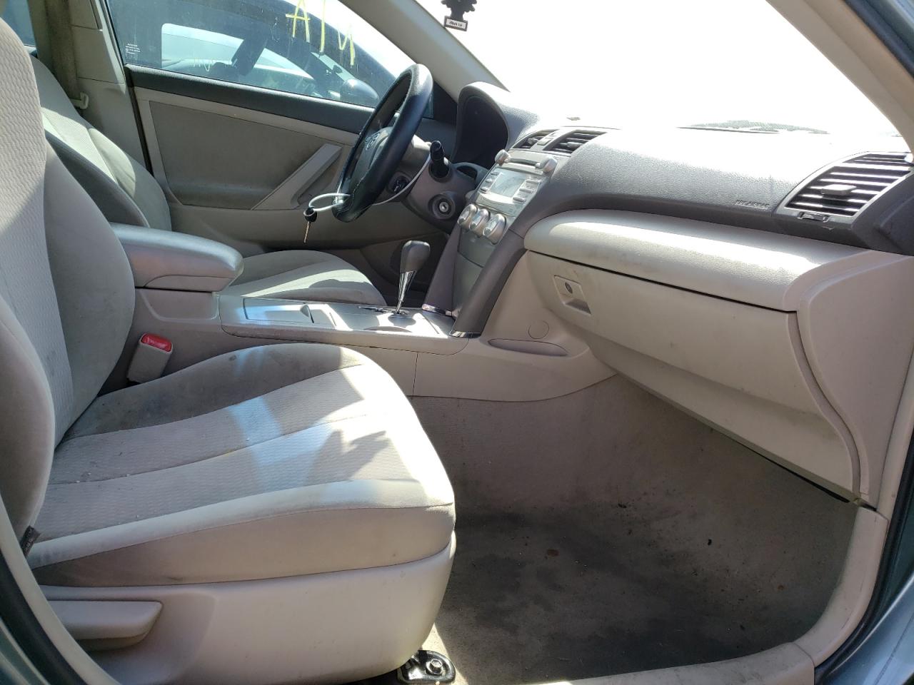 Photo 5 from auction – 2011 TOYOTA CAMRY BASE with VIN 4T1BF3EK8BU686752