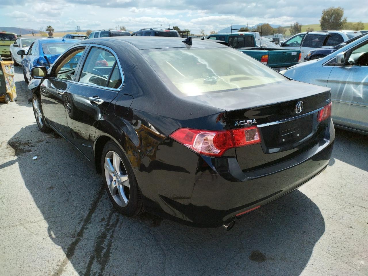 Photo 3 from auction – 2012 ACURA TSX TECH with VIN JH4CU2F64CC030774