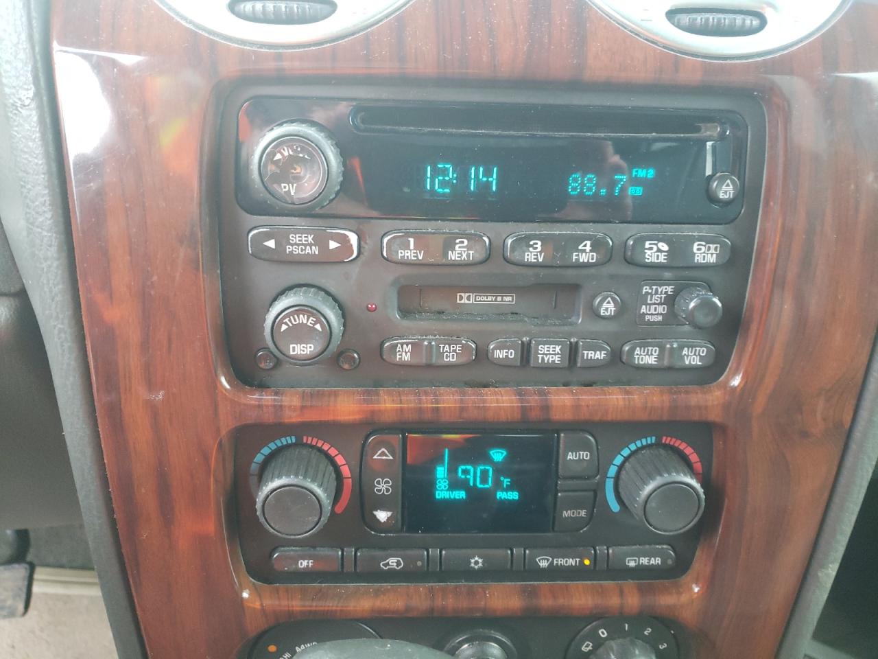 Photo 9 from auction – 2002 GMC ENVOY with VIN 1GKDT13S522347539