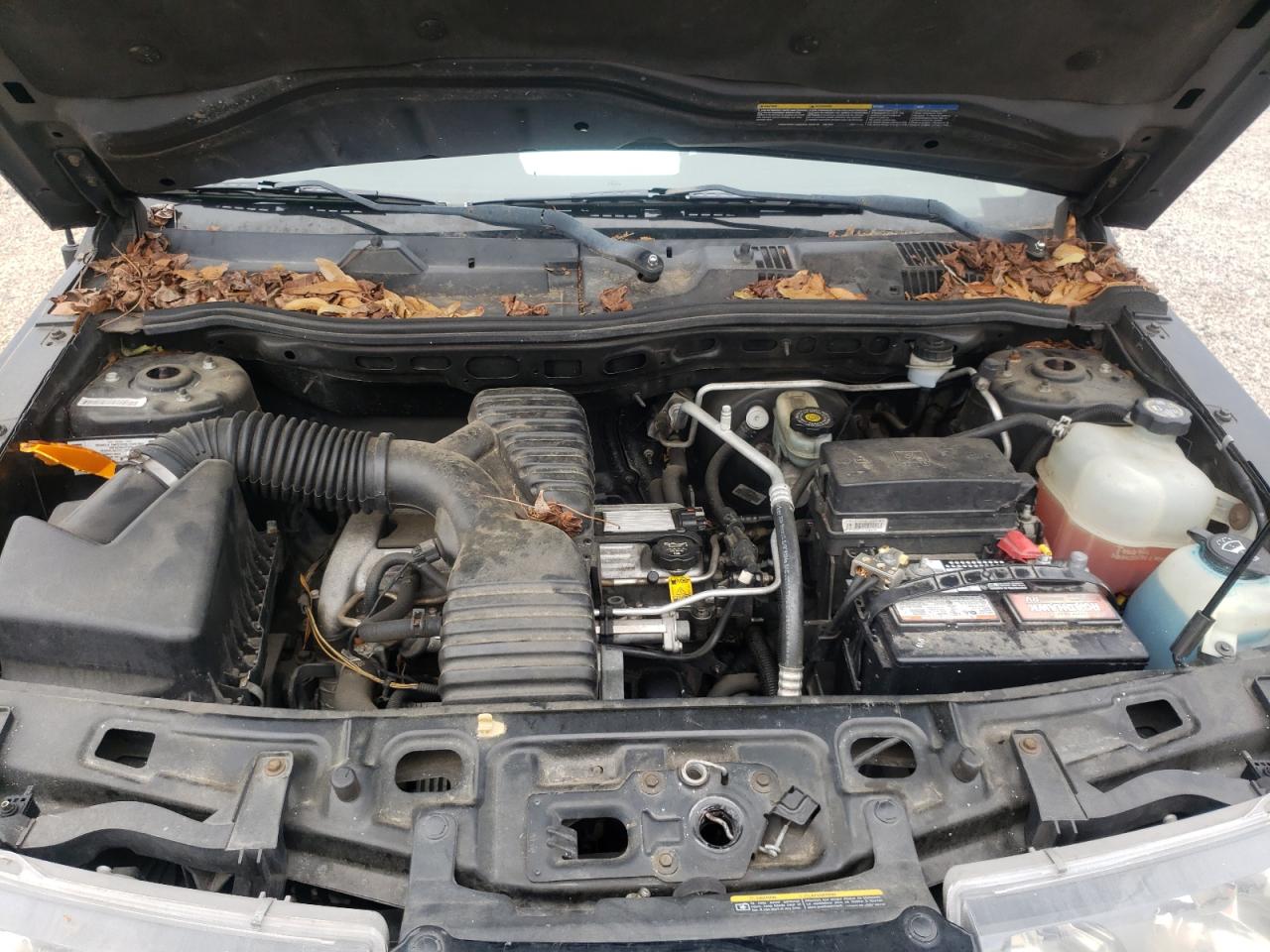 Photo 7 from auction – 2004 SATURN VUE with VIN 5GZCZ23D44S872364