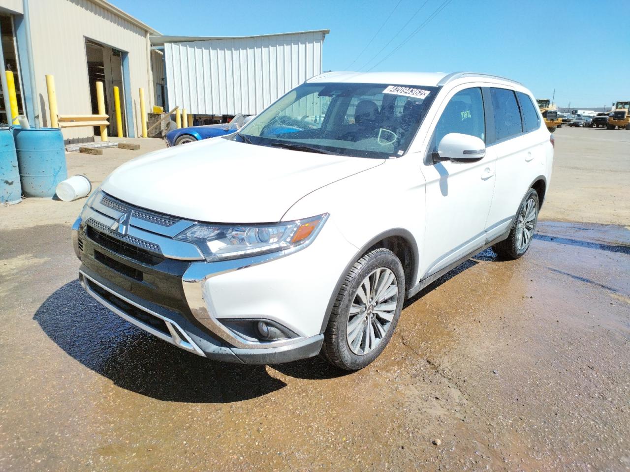 Photo 2 from auction – 2020 MITSUBISHI OUTLANDER with VIN JA4AD3A37LZ017777