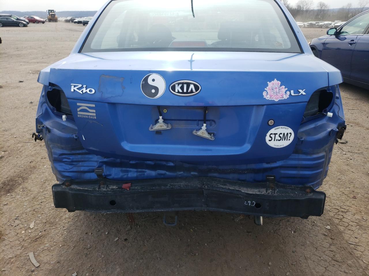 Photo 9 from auction – 2010 KIA RIO LX with VIN KNADH4A34A6635051