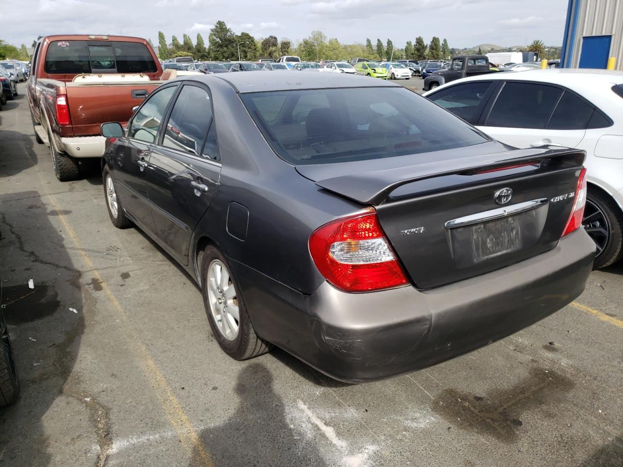 Photo 3 from auction – 2002 TOYOTA CAMRY LE with VIN 4T1BE30K22U612365