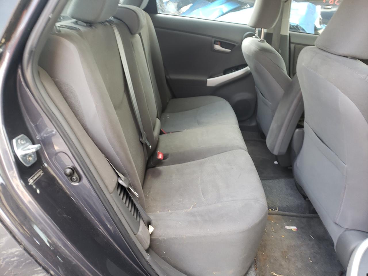 Photo 6 from auction – 2011 TOYOTA PRIUS with VIN JTDKN3DU5B0305019