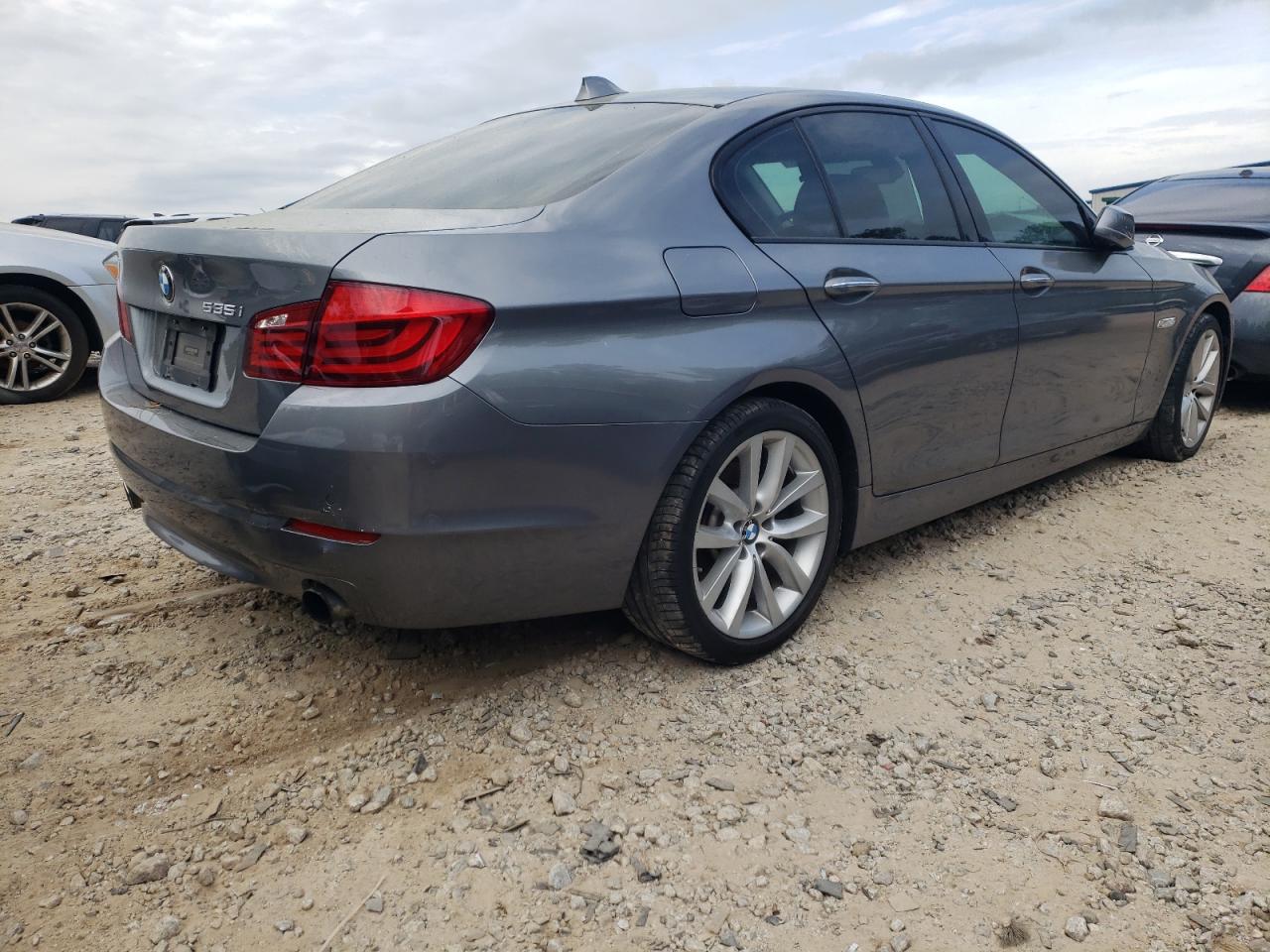 Photo 4 from auction – 2011 BMW 535 I with VIN WBAFR7C58BC807249