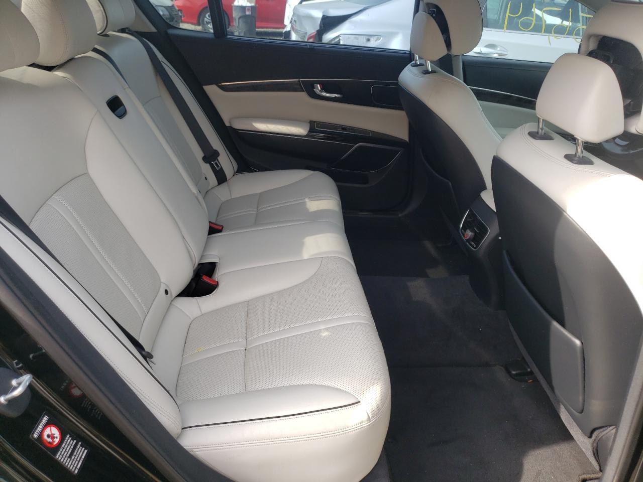 Photo 6 from auction – 2015 KIA K900 with VIN KNALW4D41F6018252