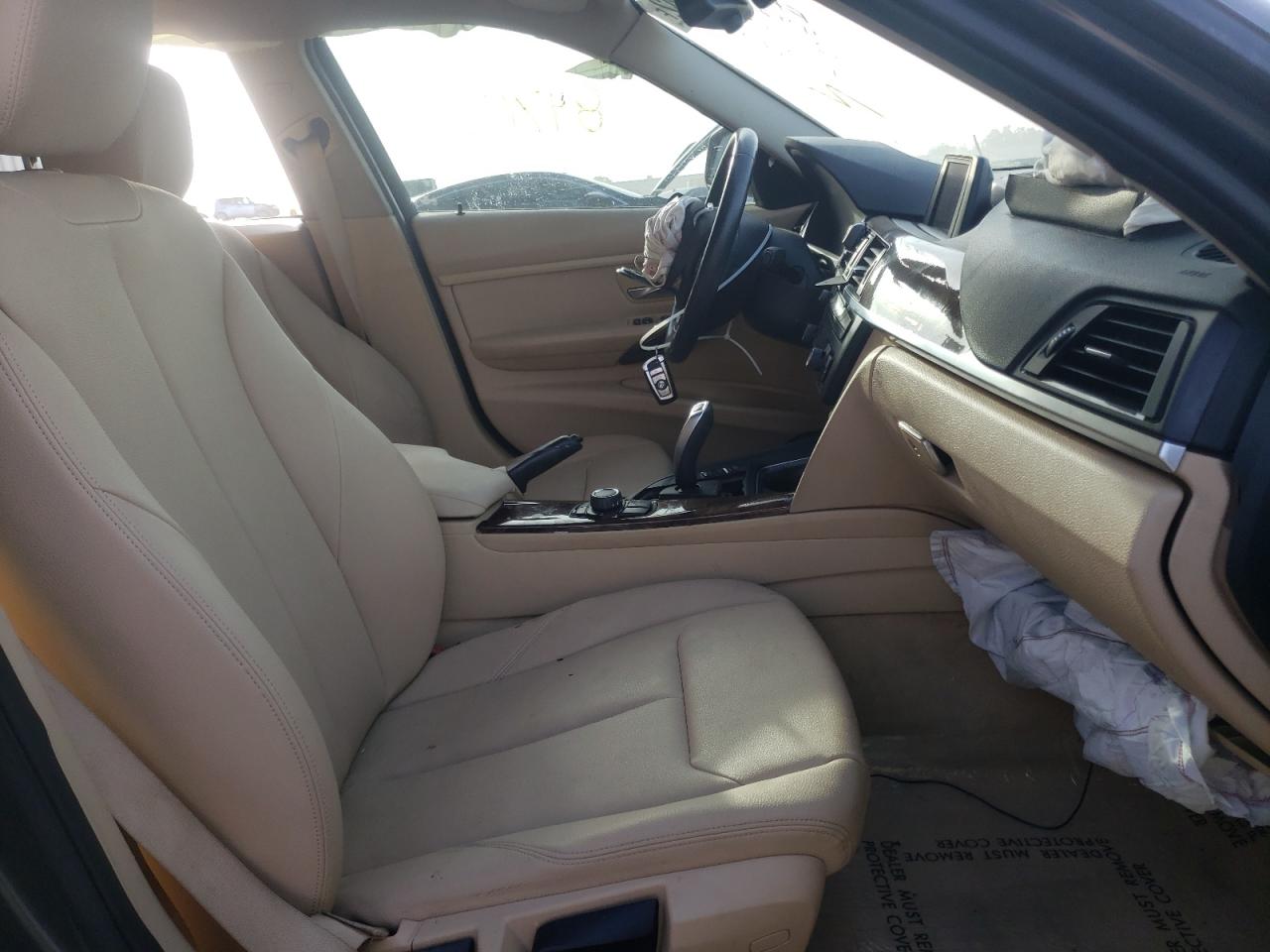 Photo 5 from auction – 2014 BMW 320 I with VIN WBA3B1G57ENS78075