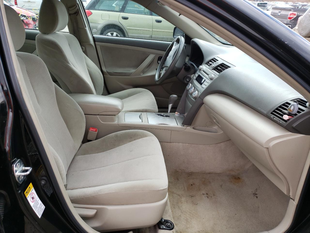 Photo 5 from auction – 2010 TOYOTA CAMRY BASE with VIN 4T1BF3EK5AU105416