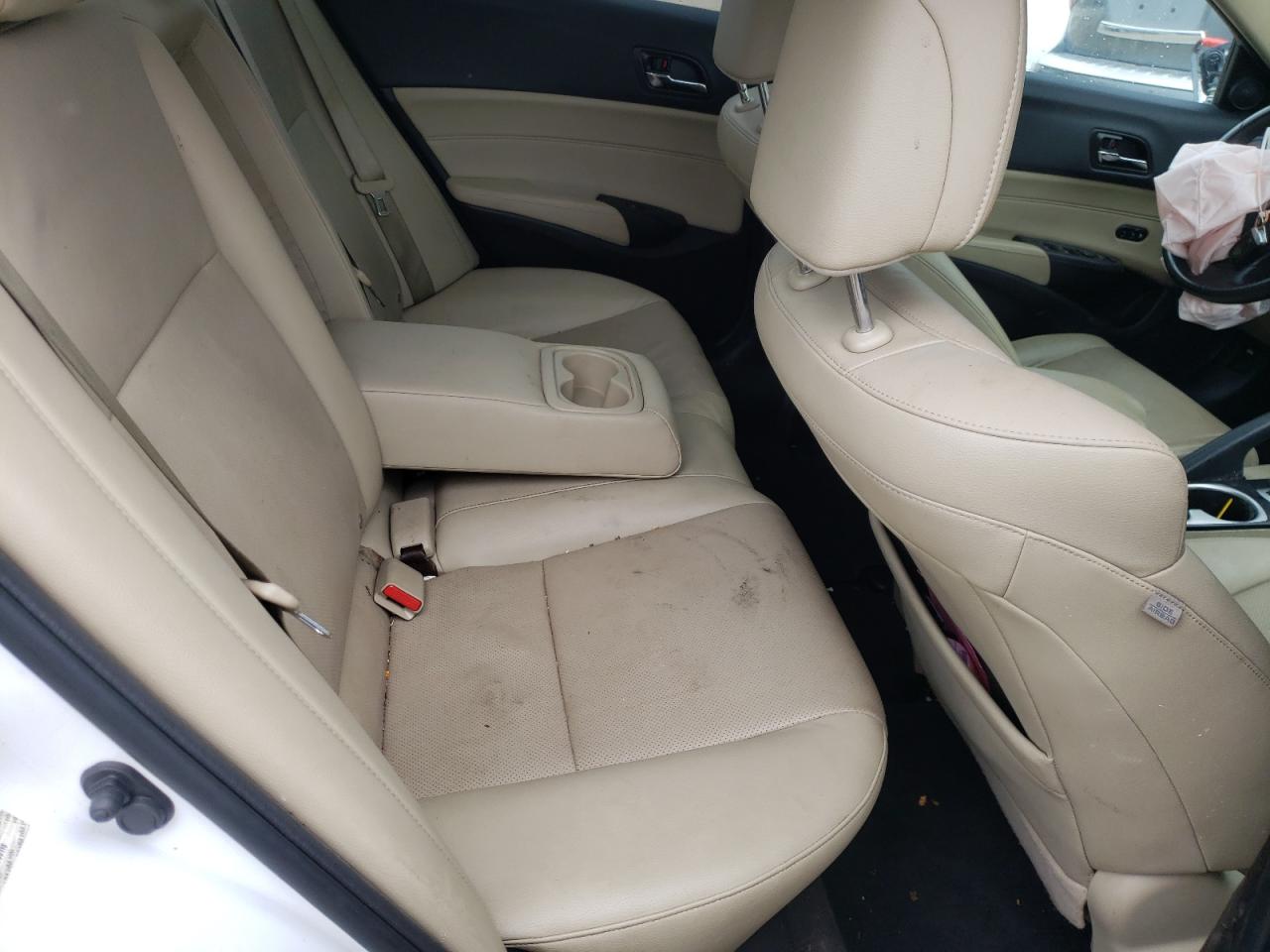 Photo 6 from auction – 2016 ACURA ILX PREMIU with VIN 19UDE2F72GA002115