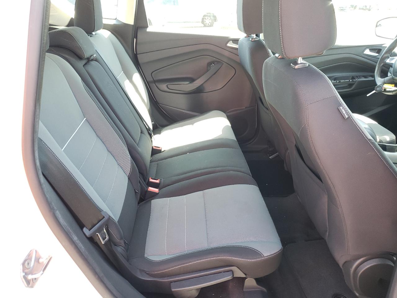 Photo 6 from auction – 2013 FORD C-MAX SE with VIN 1FADP5AU7DL502784