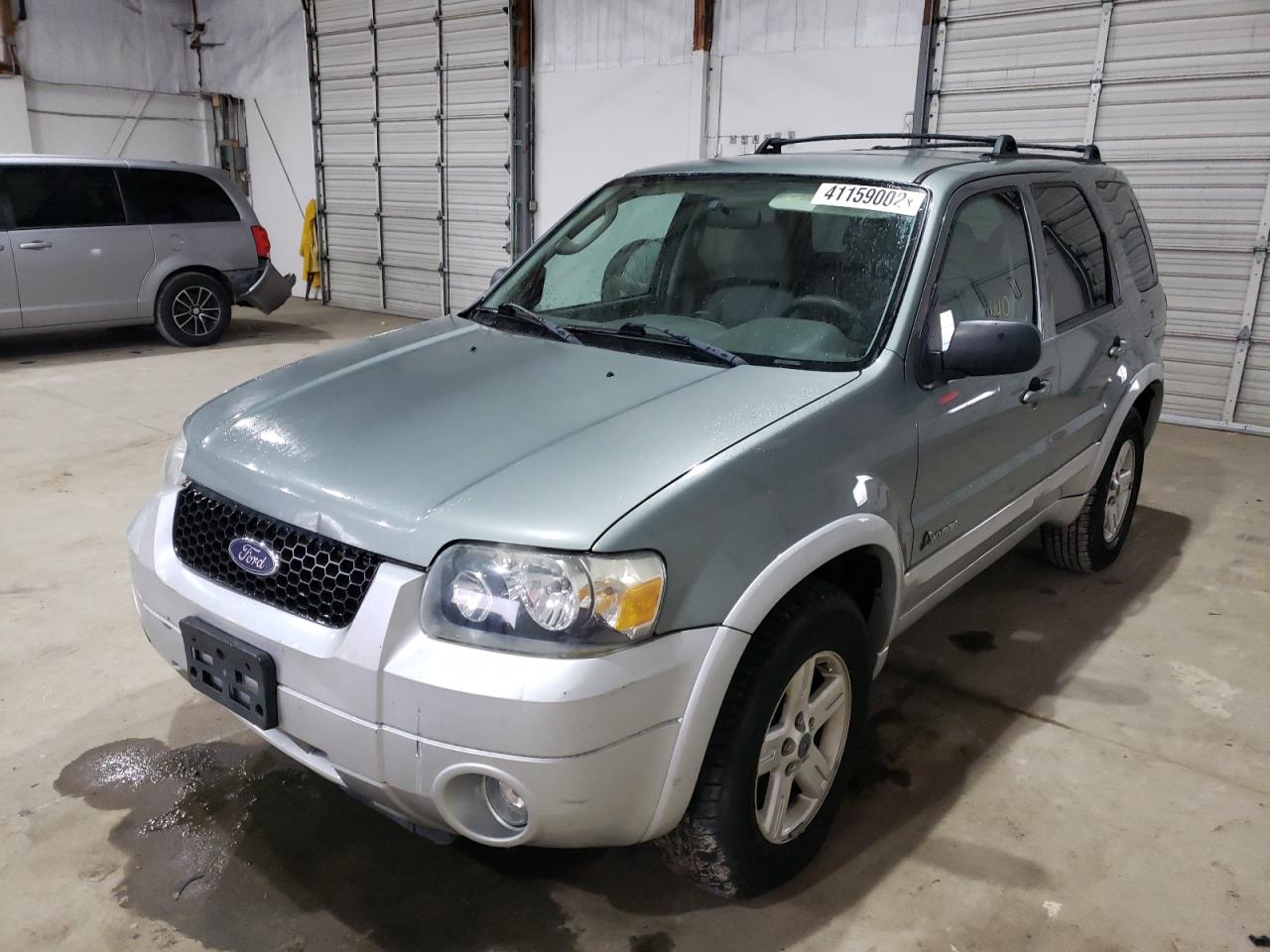 Photo 2 from auction – 2006 FORD ESCAPE HEV with VIN 1FMCU96H26KA58218