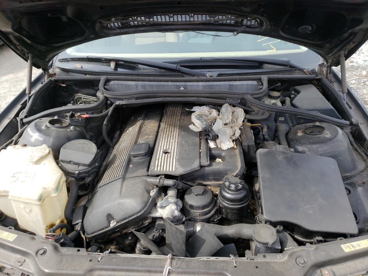 Photo 7 from auction – 2001 BMW 325 I with VIN WBAAV33401EE75366