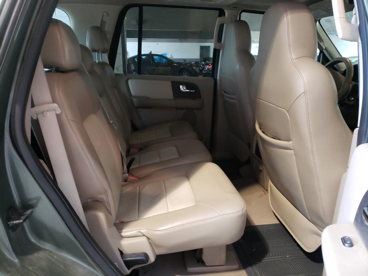 Zdjęcie 6 z aukcji – 2005 FORD EXPEDITION z VIN 1FMFU18585LB00837