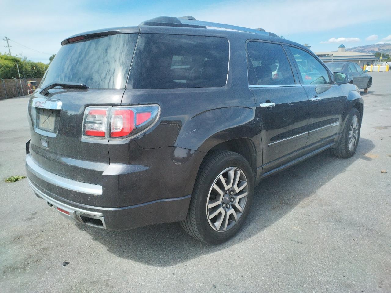 Photo 4 from auction – 2013 GMC ACADIA DEN with VIN 1GKKRTKDXDJ244971