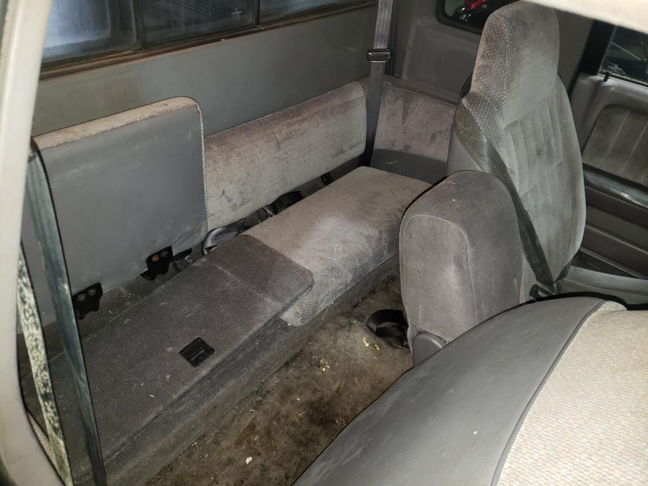 Photo 6 from auction – 1995 DODGE DAKOTA with VIN 1B7GL23XXSS195817