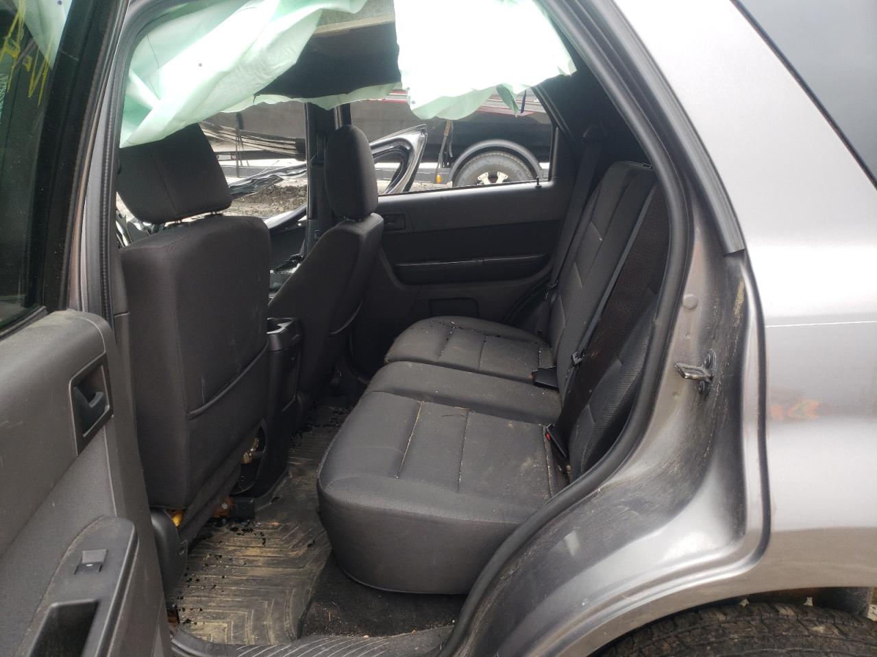 Photo 6 from auction – 2011 FORD ESCAPE XLT with VIN 1FMCU9D71BKB08790