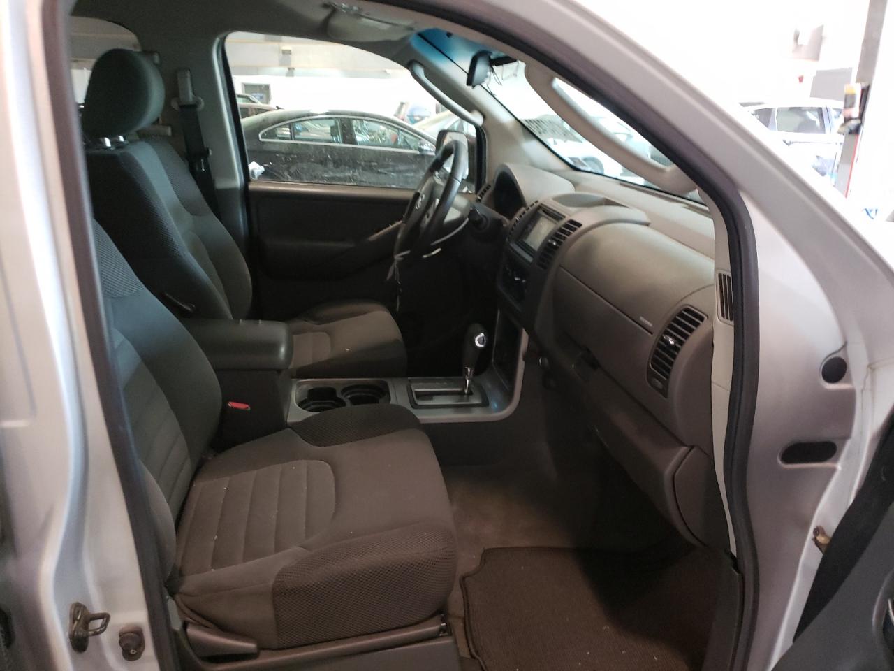 Photo 5 from auction – 2008 NISSAN PATHFINDER with VIN 5N1AR18B98C628473