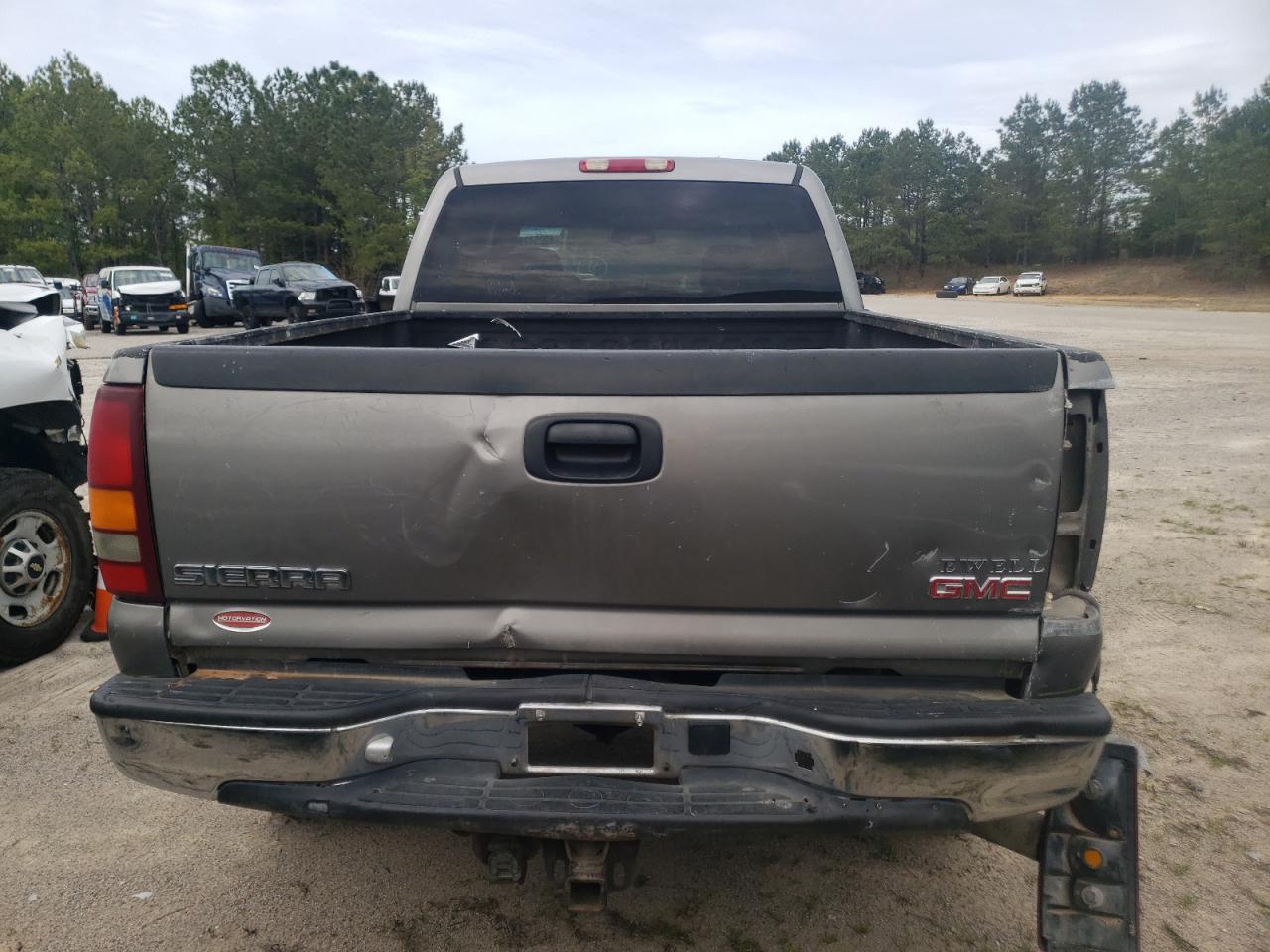 Photo 9 from auction – 2007 GMC SIERRA K25 with VIN 1GTHK23D17F108397