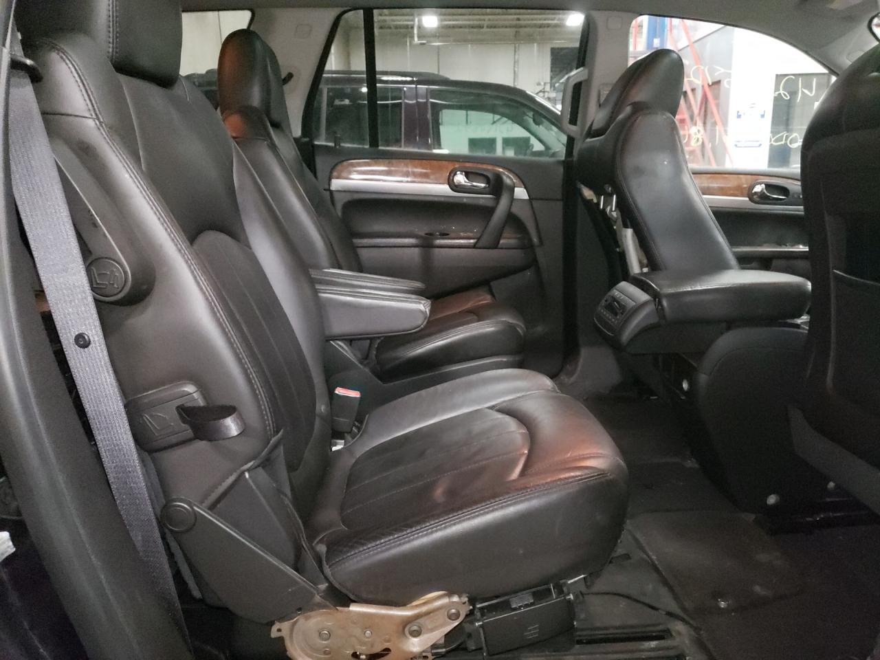 Photo 6 from auction – 2011 BUICK ENCLAVE CX with VIN 5GAKVCED9BJ235101