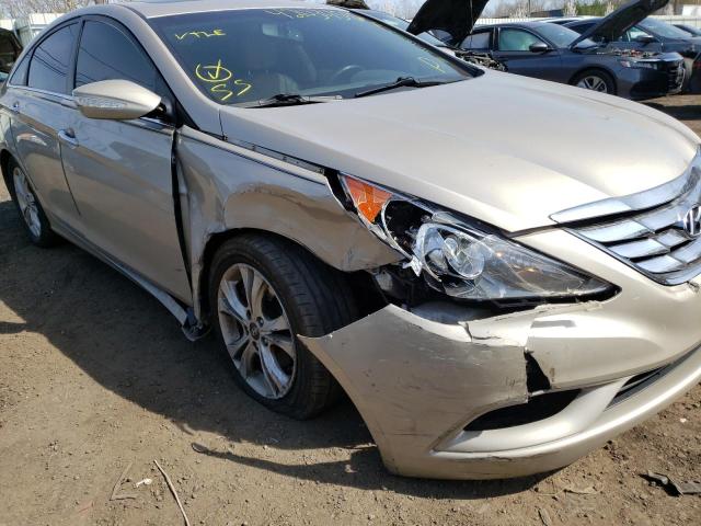 Photo 9 from auction – 2011 HYUNDAI SONATA SE with VIN 5NPEC4AC4BH045901