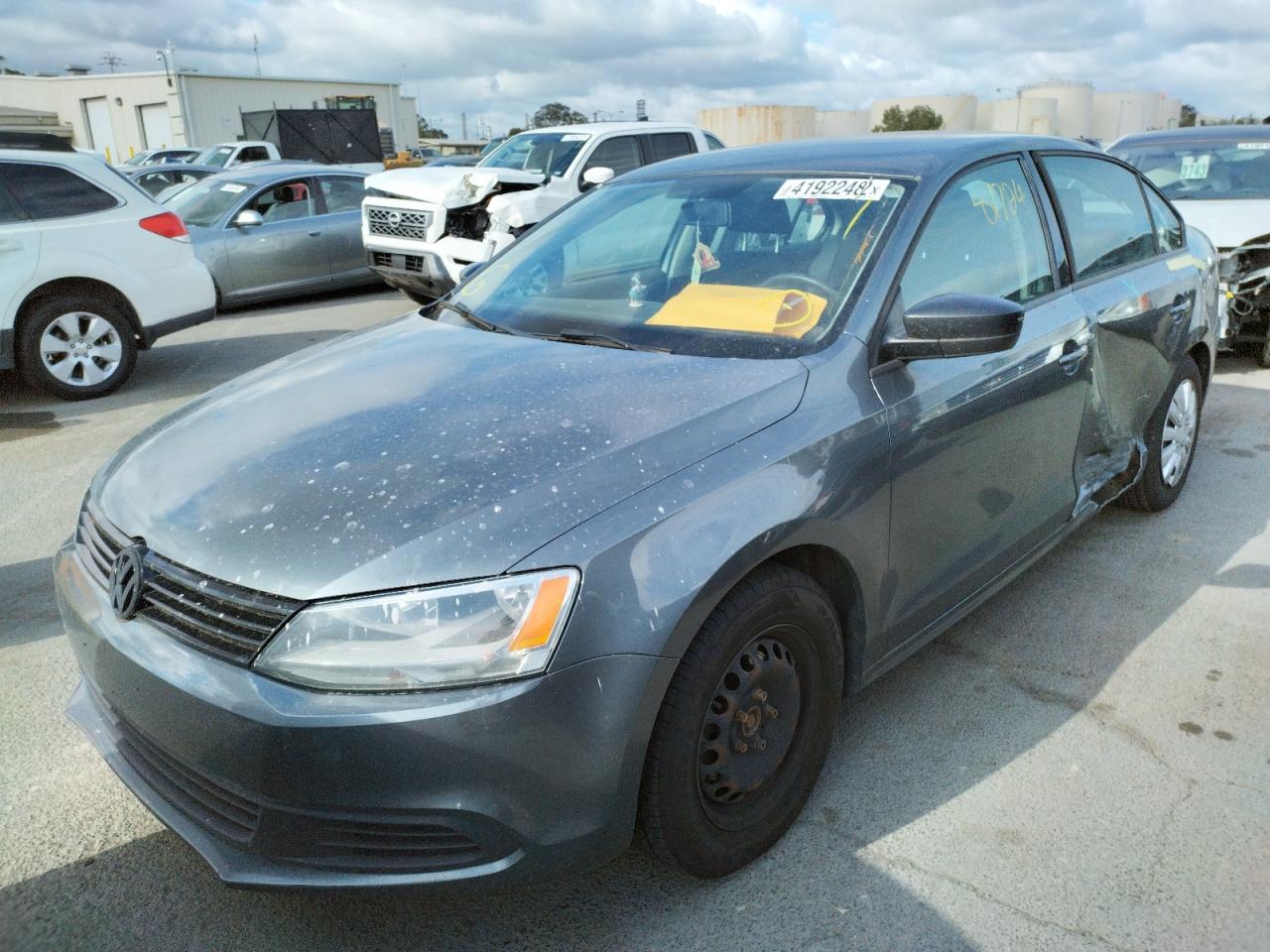 Photo 2 from auction – 2014 VOLKSWAGEN JETTA BASE with VIN 3VW2K7AJ2EM232426
