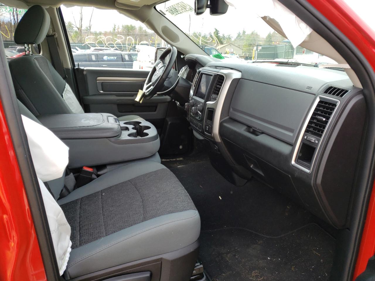 Photo 5 from auction – 2019 RAM 1500 CLASS with VIN 1C6RR7GG9KS739505