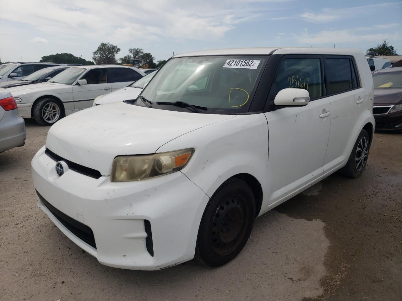 Photo 2 from auction – 2011 TOYOTA SCION XB with VIN JTLZE4FE0B1134091