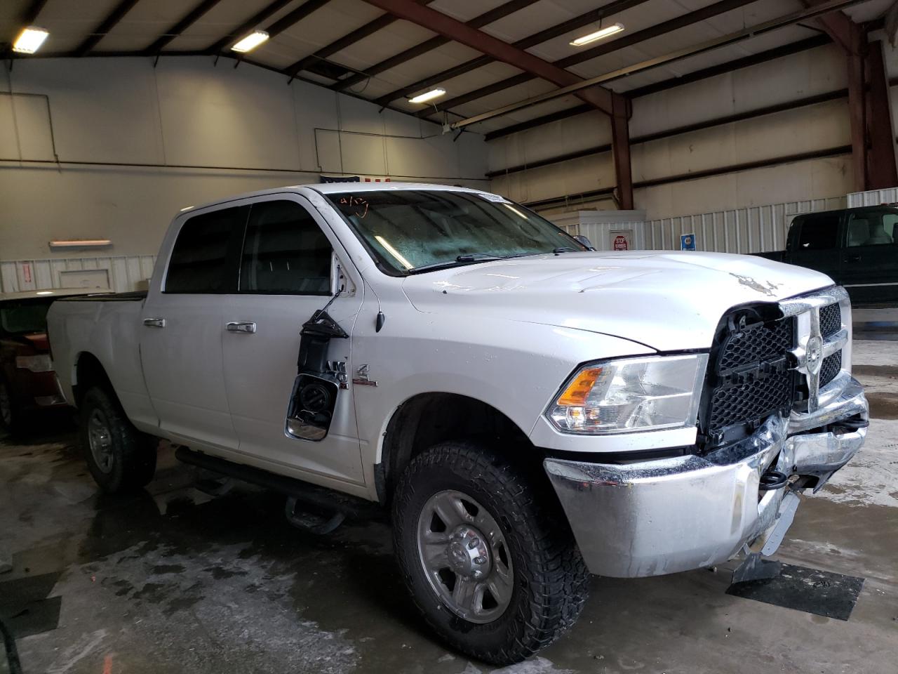 RAM 2500 SLT 2017 with VIN 3C6UR5DL9HG535531 - Photo from auction