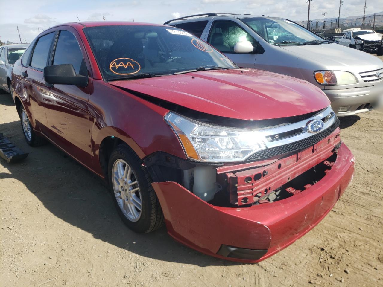 FORD FOCUS SE 2010 with VIN 1FAHP3FN2AW272749 - Photo from auction