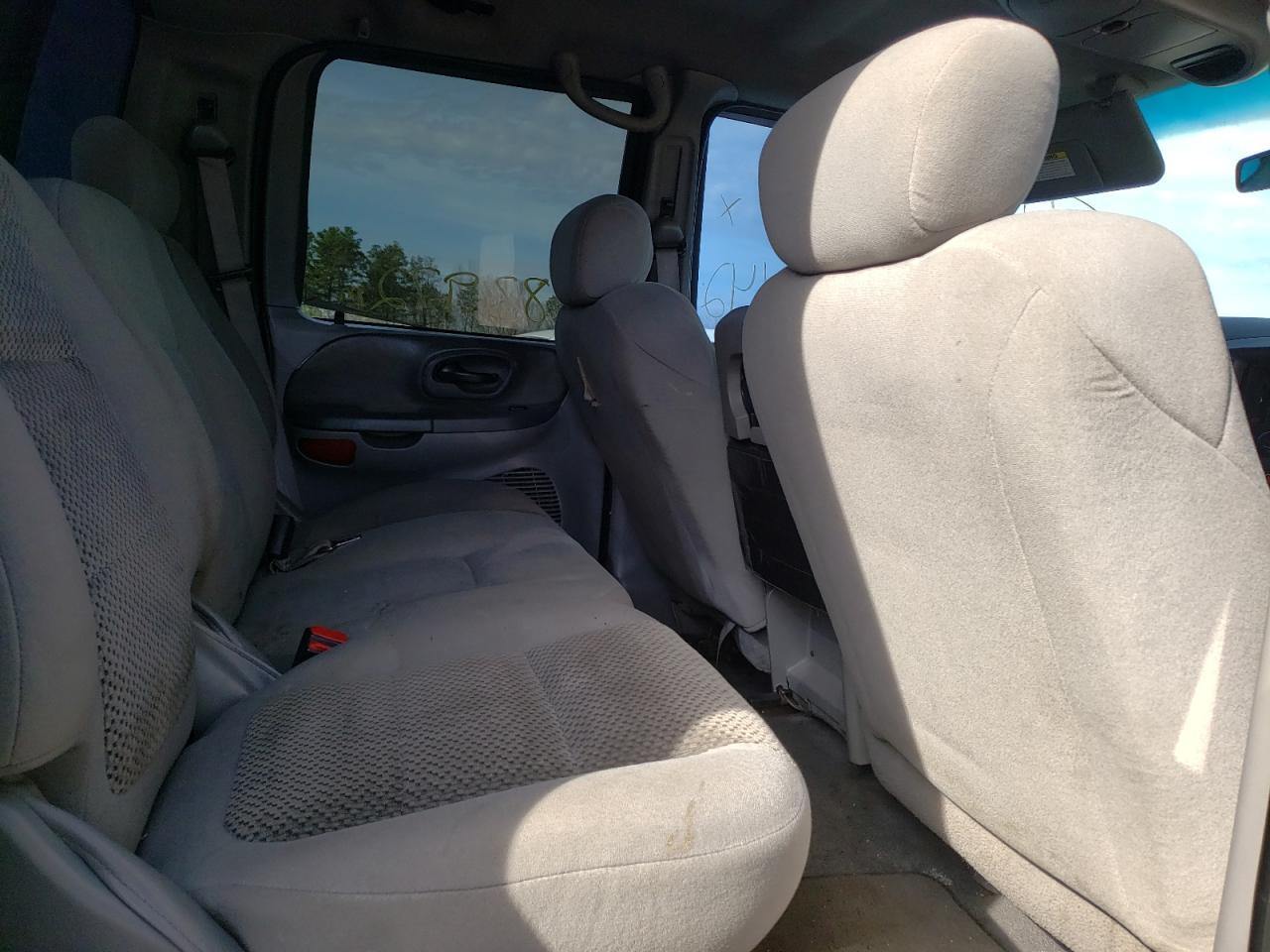 Photo 6 from auction – 2003 FORD F150 SUPER with VIN 1FTRW08L83KD63112