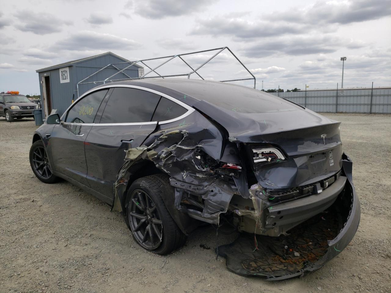 Photo 3 from auction – 2018 TESLA MODEL 3 with VIN 5YJ3E1EA2JF025894