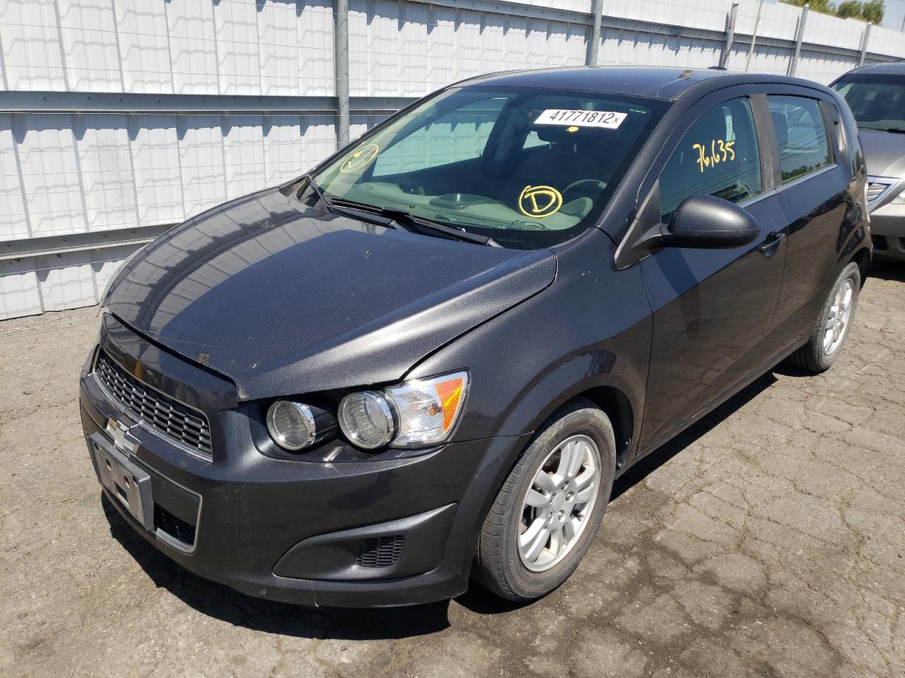 Photo 2 from auction – 2016 CHEVROLET SONIC LT with VIN 1G1JC6SGXG4177174