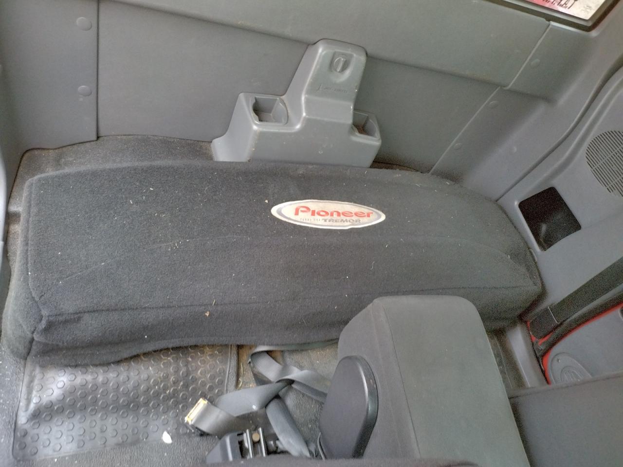 Photo 9 from auction – 2004 FORD RANGER SUP with VIN 1FTYR44U74PA56169