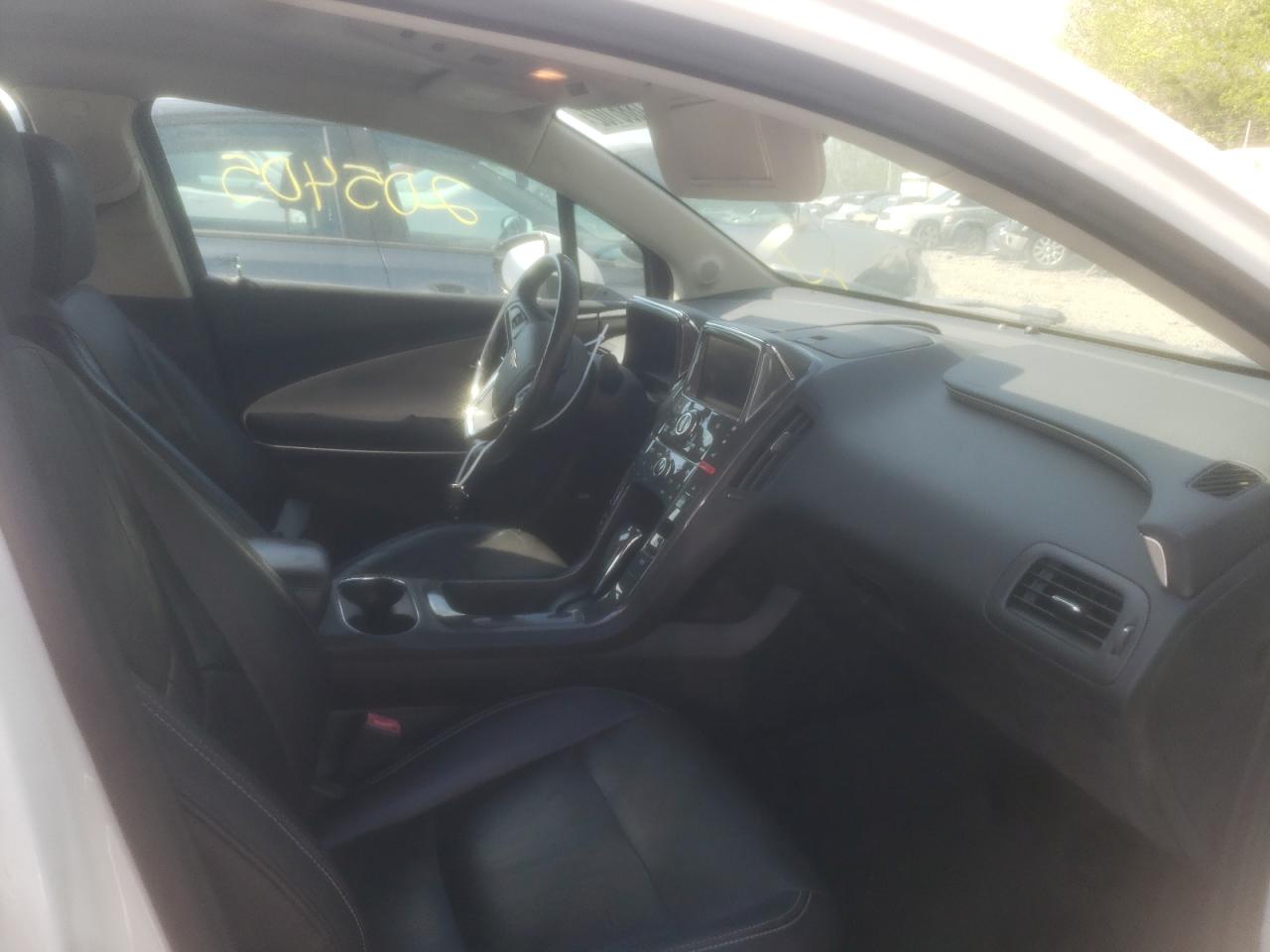 Photo 5 from auction – 2012 CHEVROLET VOLT with VIN 1G1RD6E4XCU105905