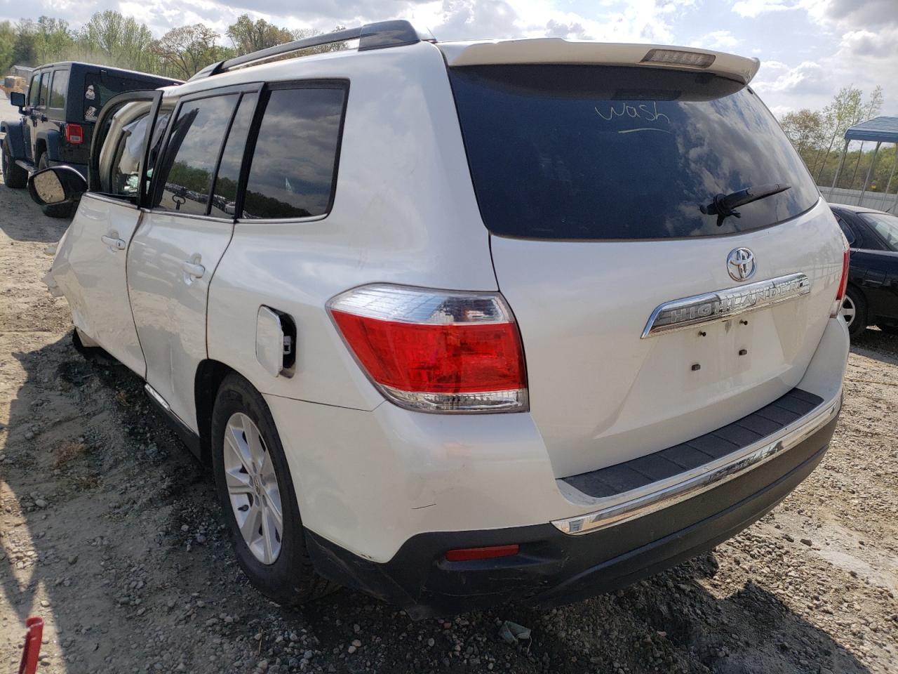 Photo 3 from auction – 2013 TOYOTA HIGHLANDER with VIN 5TDZK3EH5DS120915
