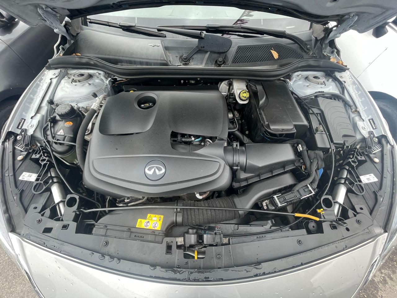 Photo 7 from auction – 2017 INFINITI QX30 BASE with VIN SJKCH5CR8HA024496