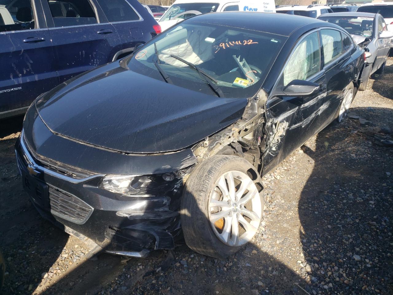 Photo 2 from auction – 2016 CHEVROLET MALIBU LT with VIN 1G1ZE5ST1GF196639