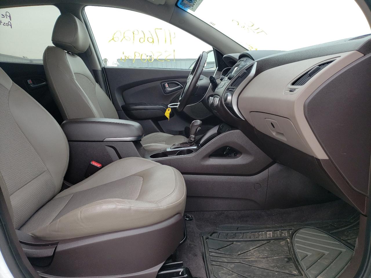 Photo 5 from auction – 2015 HYUNDAI TUCSON LIM with VIN KM8JU3AG3FU049129