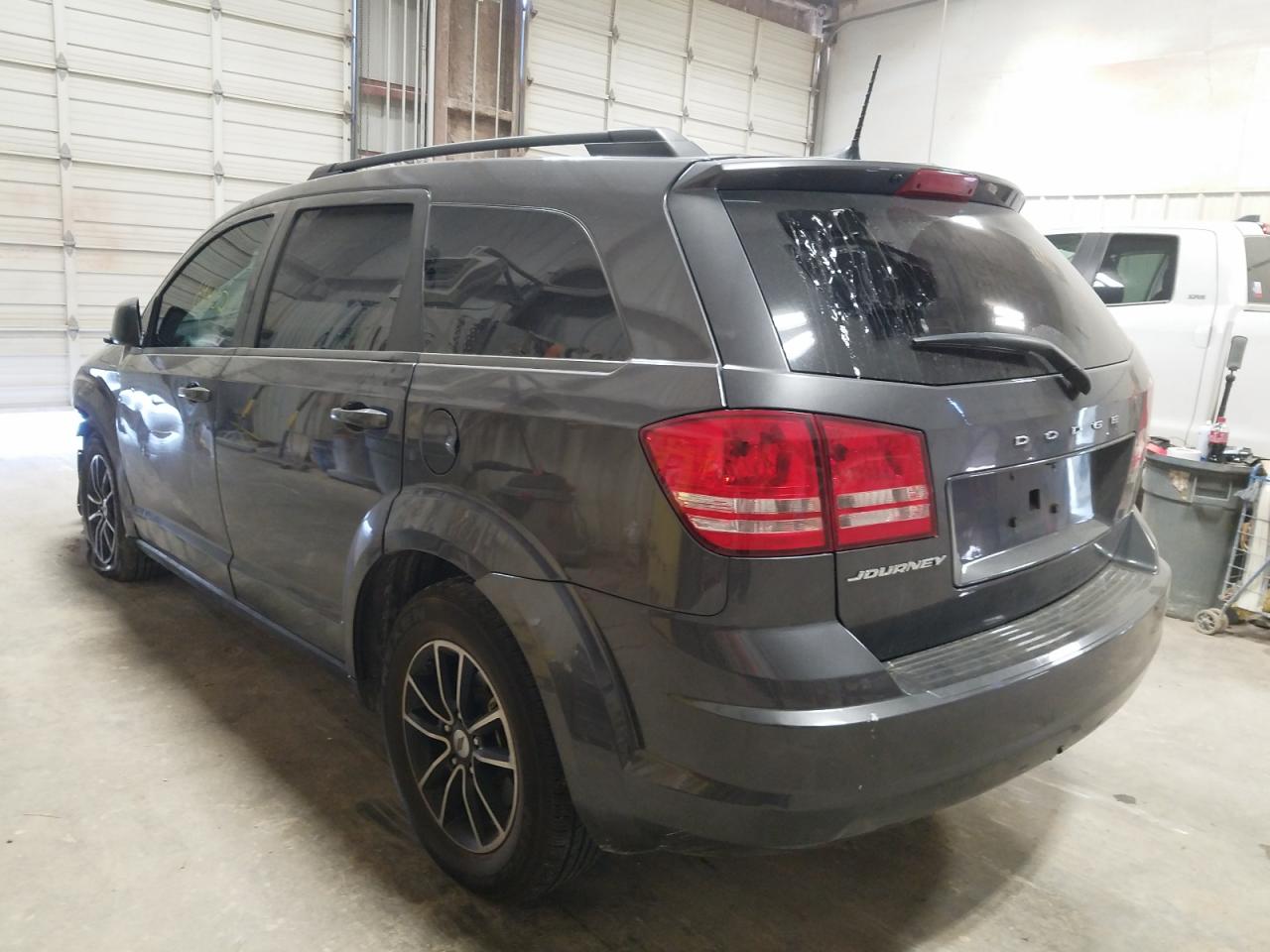 Photo 3 from auction – 2018 DODGE JOURNEY SE with VIN 3C4PDCAB1JT517915
