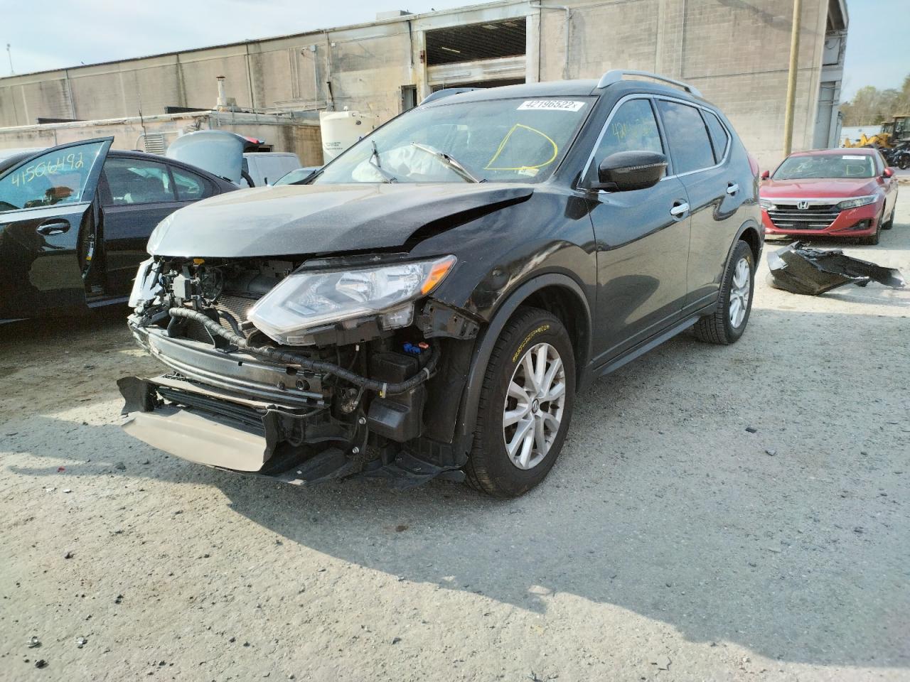 Photo 2 from auction – 2018 NISSAN ROGUE S with VIN JN8AT2MT1JW450125