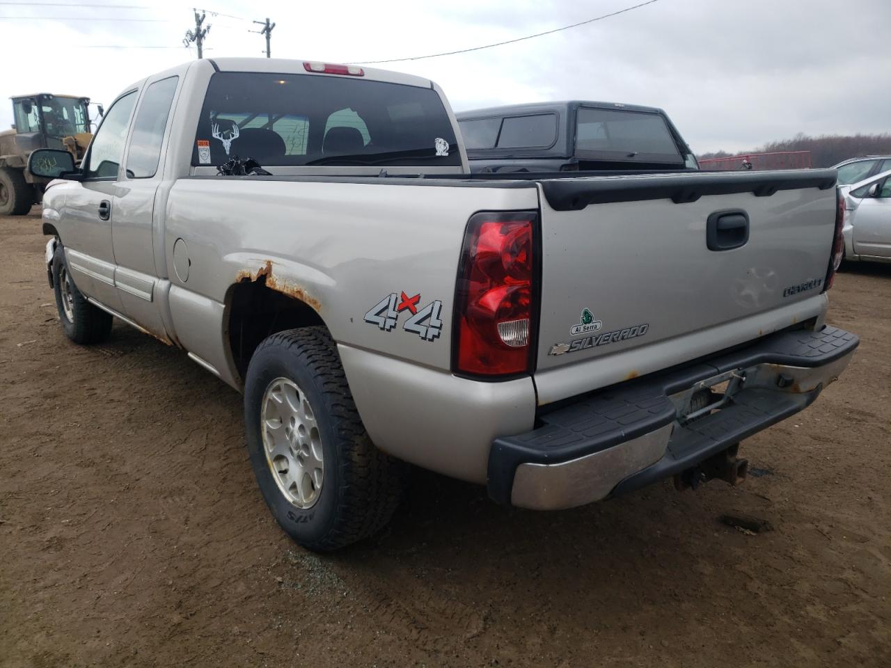 Photo 3 from auction – 2004 CHEVROLET 1500 SILVE with VIN 1GCEK19T74E289812