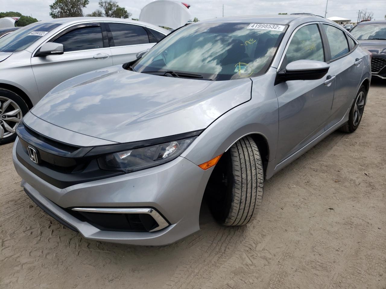 Photo 2 from auction – 2020 HONDA CIVIC LX with VIN 19XFC2F60LE027221