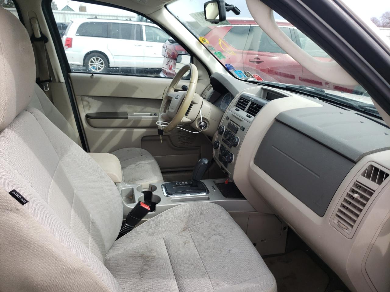 Фото 5 с аукциона – 2010 FORD ESCAPE XLT с VIN 1FMCU0D79AKB76460