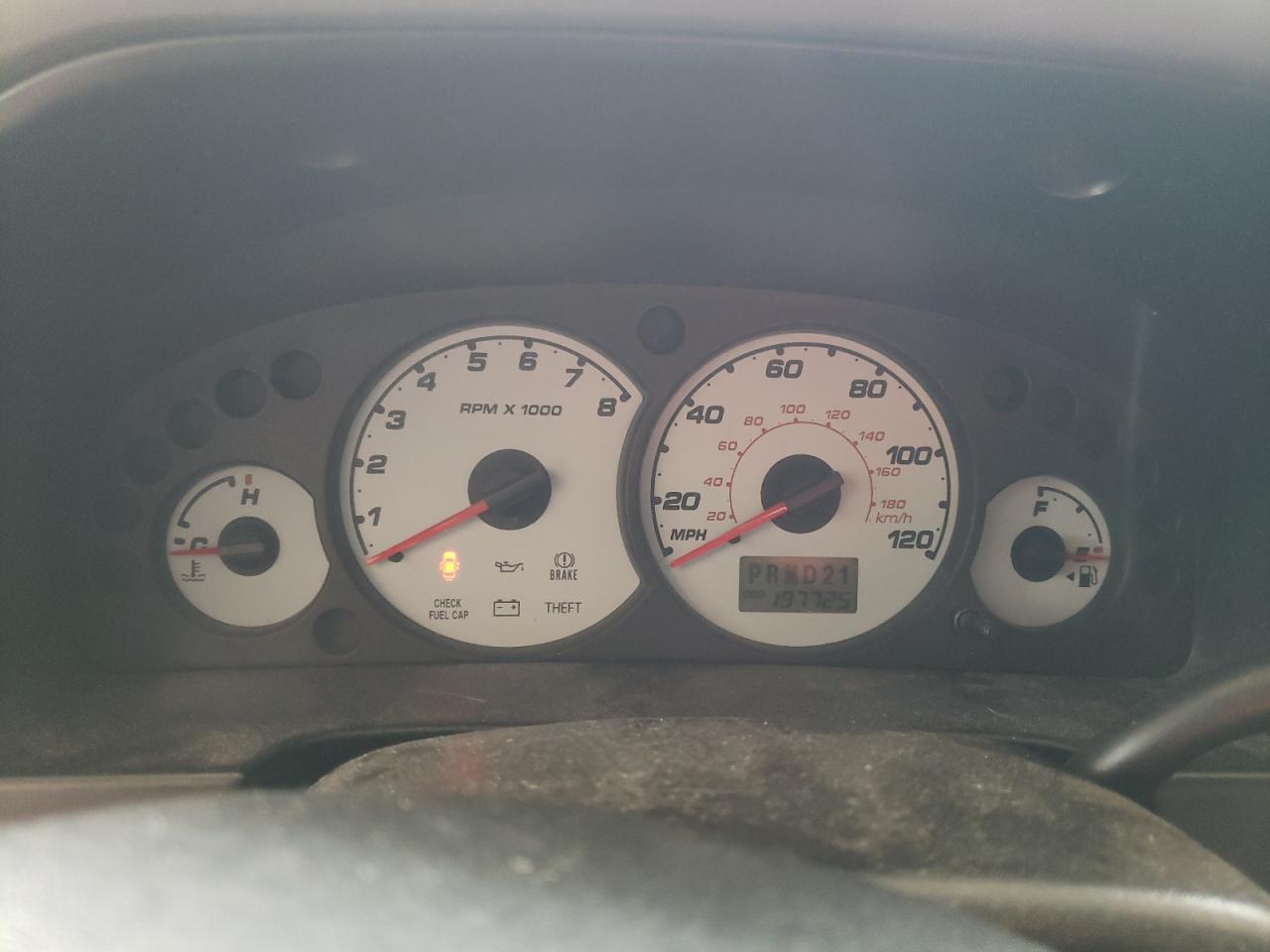 Photo 8 from auction – 2002 FORD ESCAPE XLT with VIN 1FMYU03192KC08067