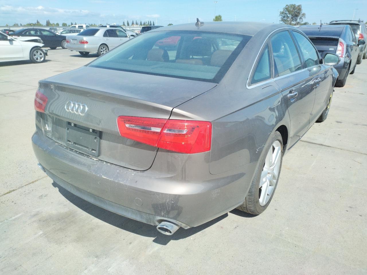 Photo 4 from auction – 2014 AUDI A6 PREMIUM with VIN WAUGFAFC4EN079930