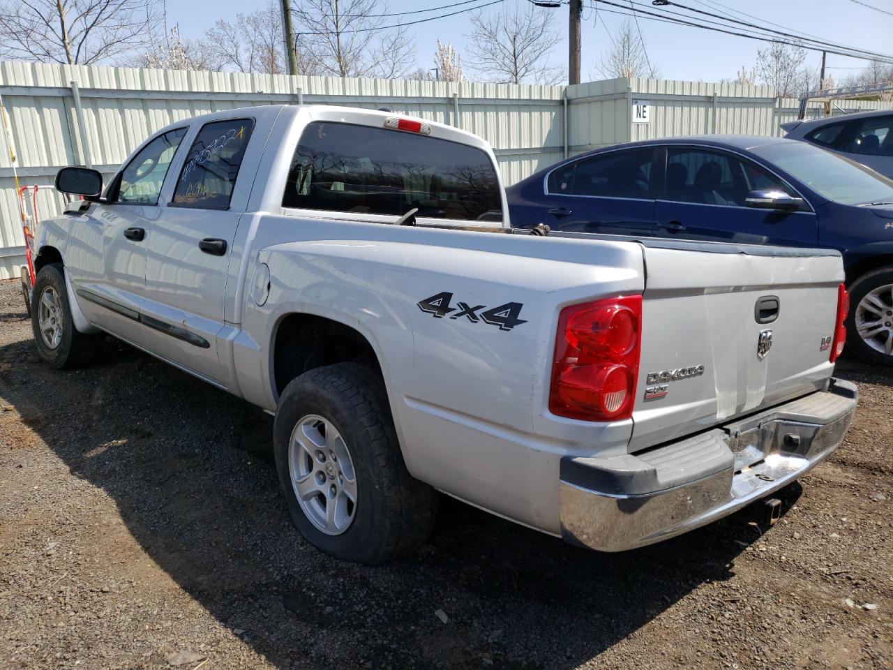 Photo 3 from auction – 2005 DODGE DAKOTA QUA with VIN 1D7HW48N15S184729