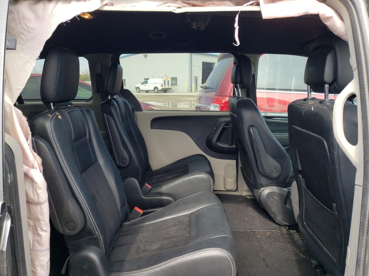Photo 6 from auction – 2017 DODGE GRAND CARA with VIN 2C4RDGCG4HR625161