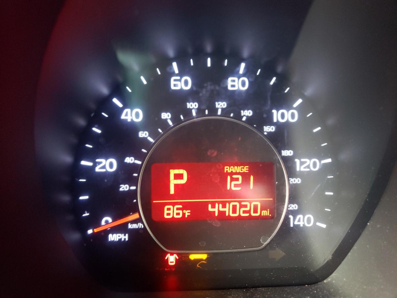 Photo 8 from auction – 2016 KIA SOUL with VIN KNDJN2A26G7853926